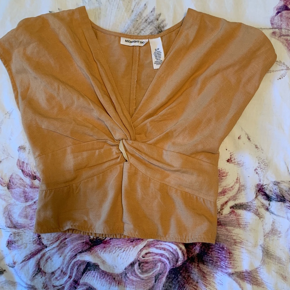 Midnight Sky size Small butterscotch cropped top